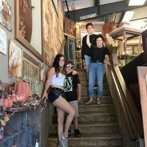 Meet your Posher, Danette